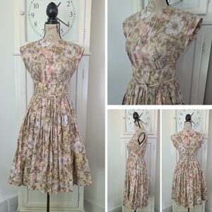Vintage 1950s Housewife dress